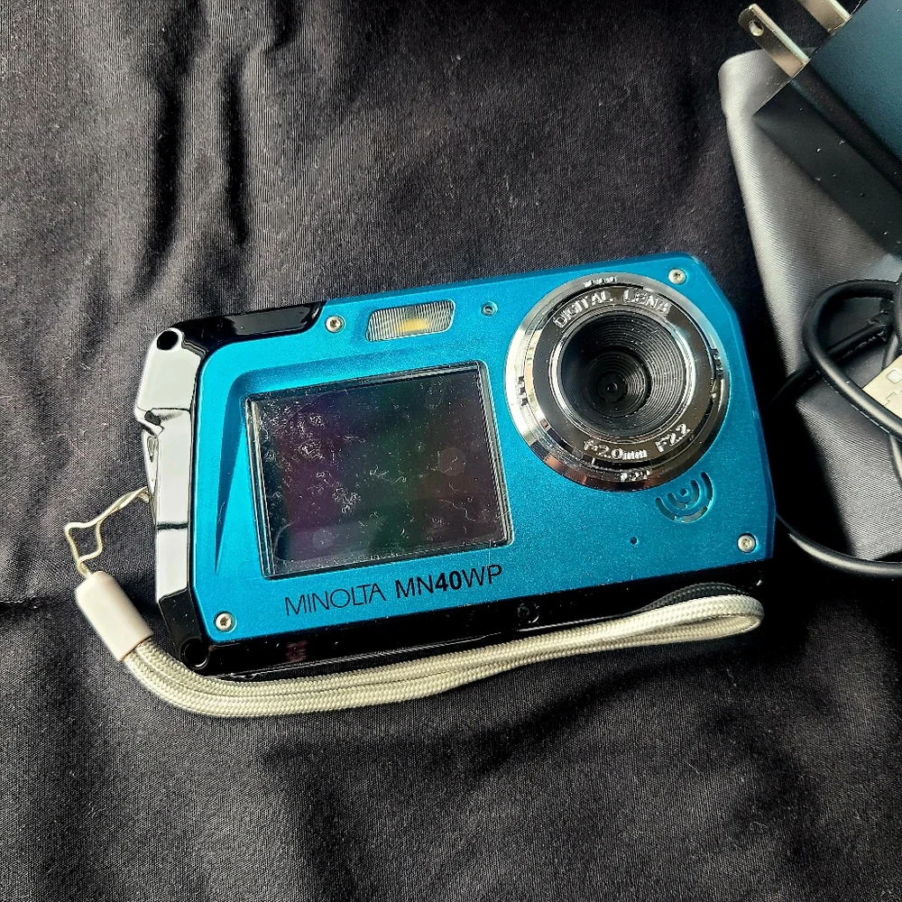 Minolta 48 MP Dual Screen Waterproof Digital Camera MN40WP